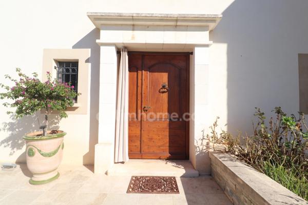 Propriété d'exception de 15 pièces à 15 minutes de l'aéroport de Bastia- Entre Parc Galéa et plages de la Costa Verde