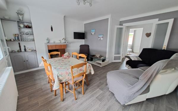 Appartement à louer    3 pièces • 53,38 m2 Royan