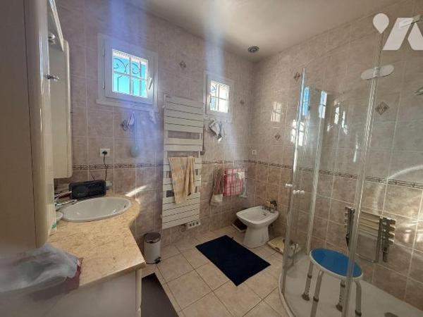 A VENDRE, PLESTIN LES GREVES

Idéalement située à proximité du centre de la commune, 
Dans u...