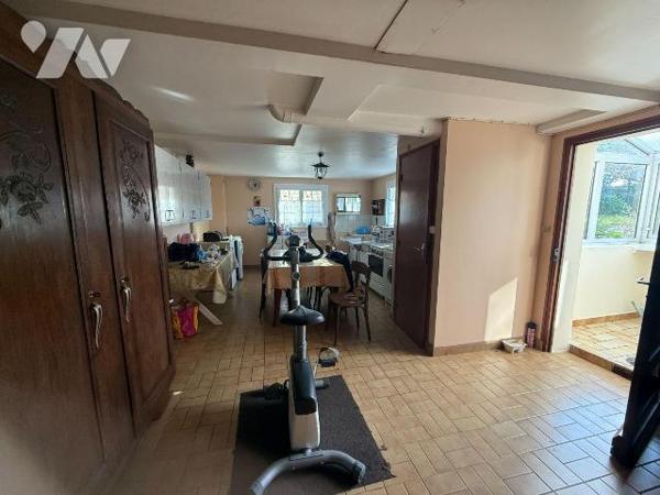 A VENDRE, PLESTIN LES GREVES

Idéalement située à proximité du centre de la commune, 
Dans u...