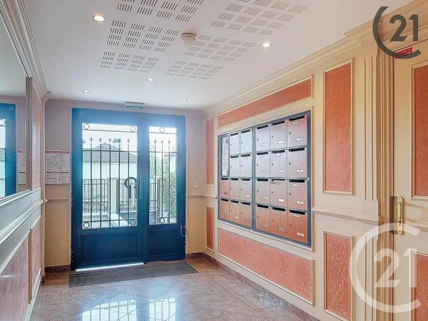 Appartement F2 à vendre  2 pièces - 46,65 m 2   AUXERRE  - 89