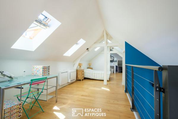Loft d’architecte avec terrasse suspendue, ascenseur privatif et double garage – Poitiers Plateau