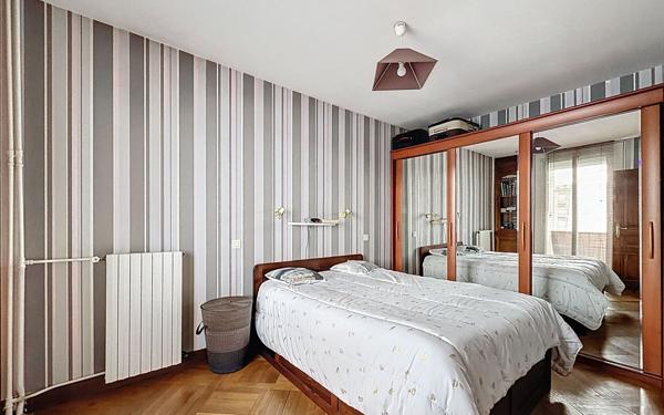 Appartement à vendre    4 pièces • 71,02 m2 Suresnes