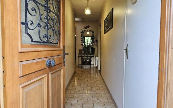 Maison à vendre    3 pièces • 170,89 m2 Villefranque