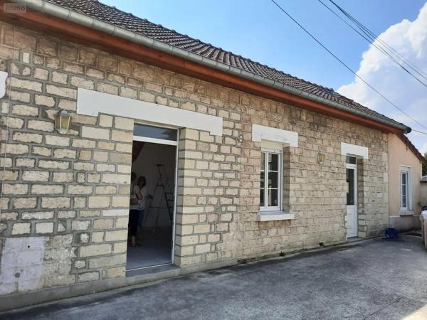 Location - Maison Vailly-sur-Aisne 02370 3 pièces 84 m 2 300 m 2