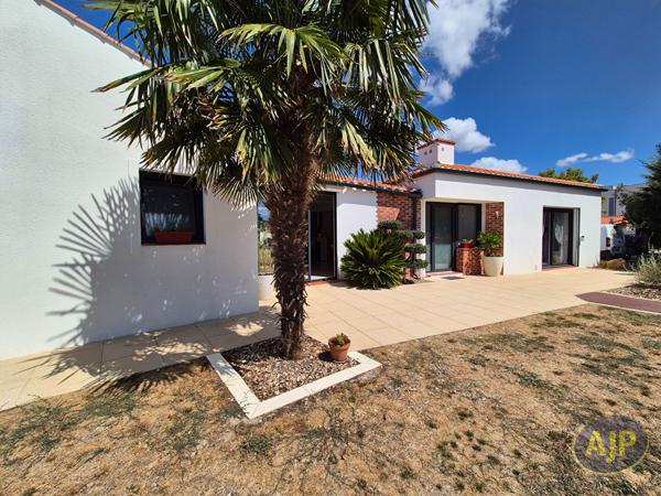 Maison à vendre Challans - 6 pièces, 191m² avec 3 chambre(s) à 787 500€ - AJP Immobilier Challans
