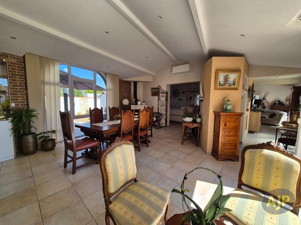 Maison à vendre Challans - 6 pièces, 191m² avec 3 chambre(s) à 787 500€ - AJP Immobilier Challans