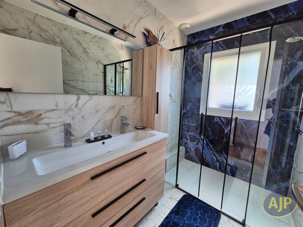 Maison à vendre Challans - 6 pièces, 191m² avec 3 chambre(s) à 787 500€ - AJP Immobilier Challans