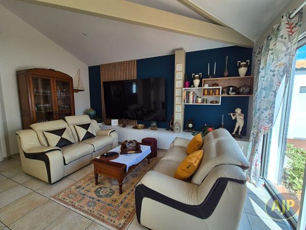 Maison à vendre Challans - 6 pièces, 191m² avec 3 chambre(s) à 787 500€ - AJP Immobilier Challans