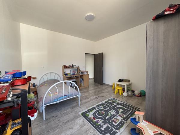 Côte d'Or : Bâtisse bourguignonne de 450m² dont 260 m² rénové (plain pied) , annexes, garages sur 4000m²  Sainte-Colombe-sur-Seine (21400)