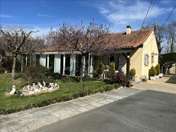Maison à vendre |  Saint-Pierre-d'Eyraud |  5 pièces | 92 m²