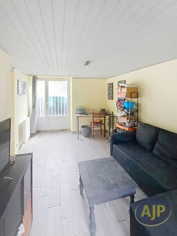 Location maison Saint Yzans De Medoc : 687 € - AJP Lesparre Immobilier