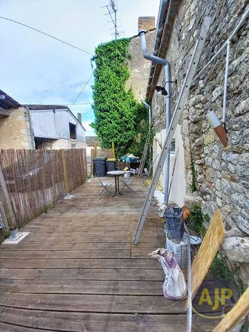 Location maison Saint Yzans De Medoc : 687 € - AJP Lesparre Immobilier