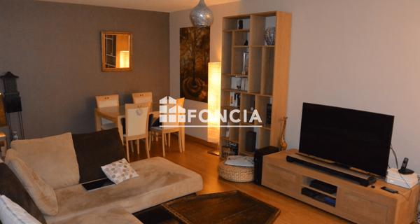 À vendre Appartement 4 pièces 94 m² - Ornex 01210