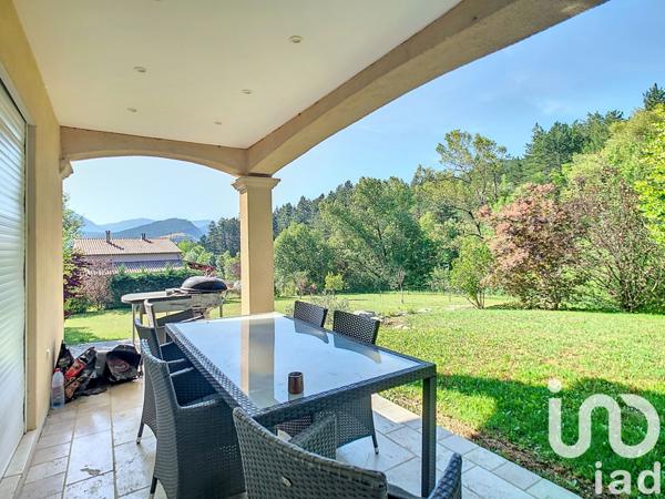 Maison à vendre 8 pièces 220 m² Saint-André-les-Alpes