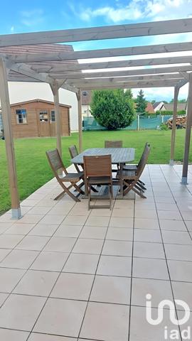 Maison traditionnelle 7 pièces de 104 m² à Conches-en-Ouche (27190)