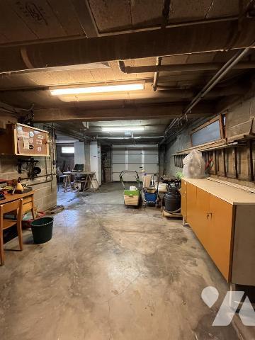 Beau potentiel, maison familiale + bâtiments secteur pont de VAUX (3556 m2)