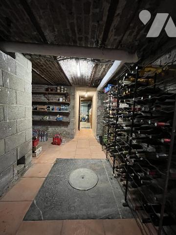 Beau potentiel, maison familiale + bâtiments secteur pont de VAUX (3556 m2)