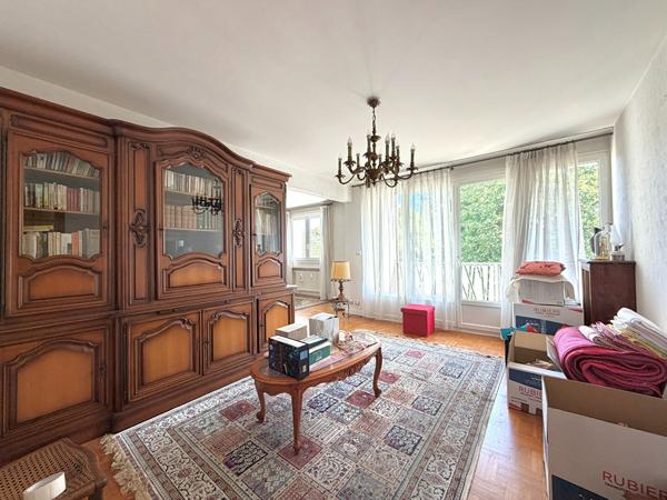 Appartement T4 de 83 m² avec garage et cave - À deux pas du Parc de l'Europe - Saint-Étienne