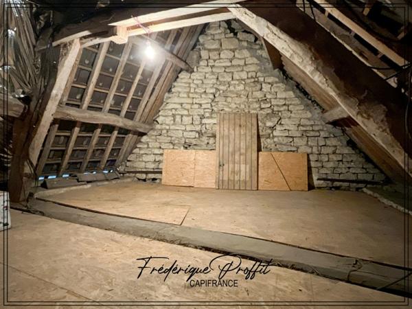 Charmante Maison de ville en pierre de 121 m2