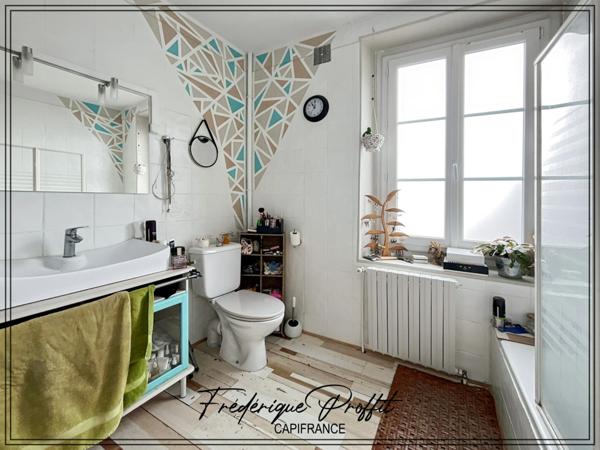 Charmante Maison de ville en pierre de 121 m2