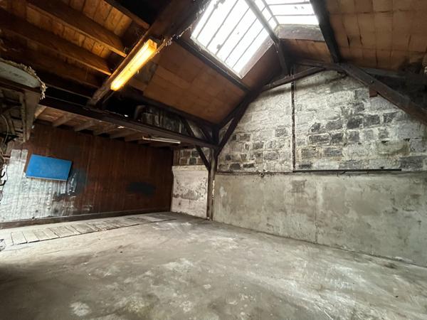 Atelier / Garage 40 m²