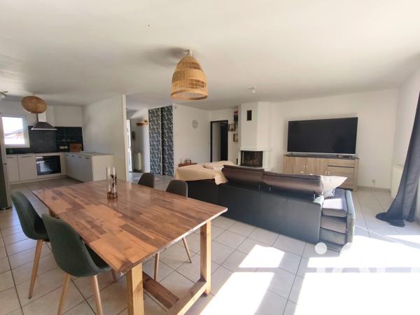 Maison à vendre 4 pièces 105 m² Séméac