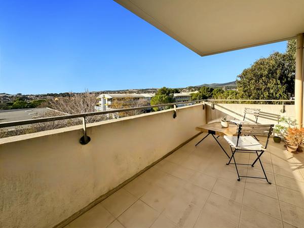 MARSEILLE 13EME - APPARTEMENT T3 - CALME ET LUMINOSITE - TECHNOPOLE DE CHATEAU-GOMBERT