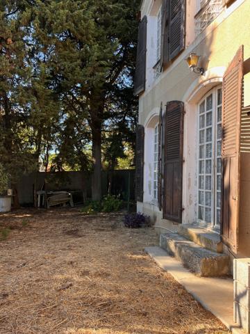 ALLAUCH --AUBAGNENS - MAISON DE CARACTERE A RENOVER