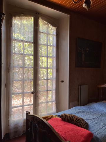 ALLAUCH --AUBAGNENS - MAISON DE CARACTERE A RENOVER