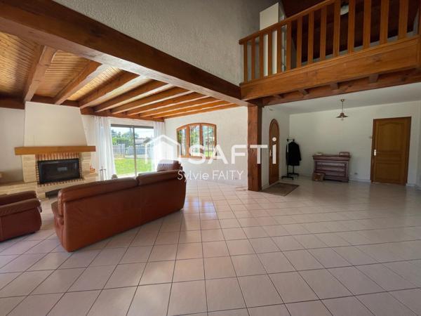 Maison T6 - piscine - garage 95 m² - grande parcelle