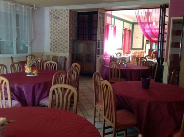 Local professionnel à vendre à Saint-Gaultier dans l'Indre (36800), ref : 037/2042