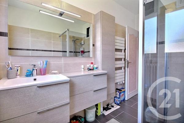 Maison à vendre  5 pièces - 101 m 2   LA CHAUSSEE ST VICTOR  - 41