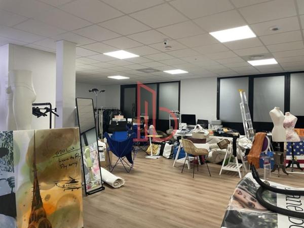 Bureau de 837 m² à louer à Bordeaux Chartrons