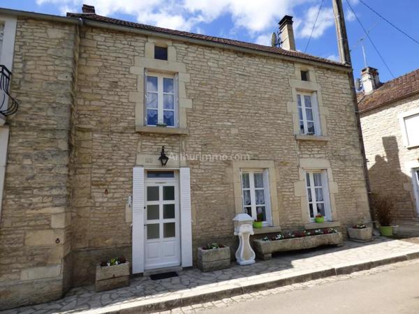 Vente Maison de village 6 pièces 123 m2 à Noyers