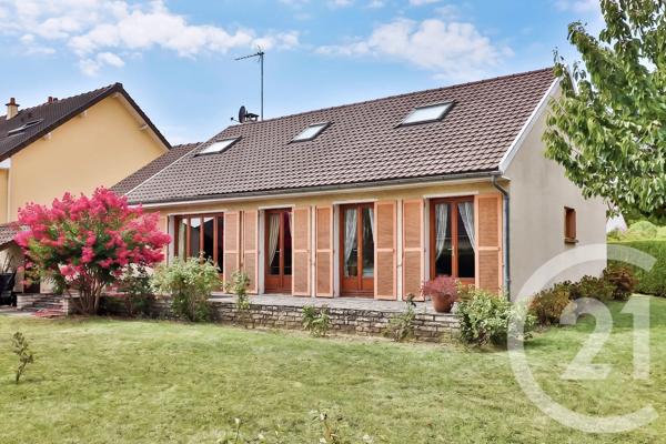 Maison à vendre  7 pièces - 125,20 m 2   ETRECHY  - 91