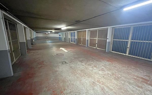 Stationnement à vendre    12 m2 Beauvais