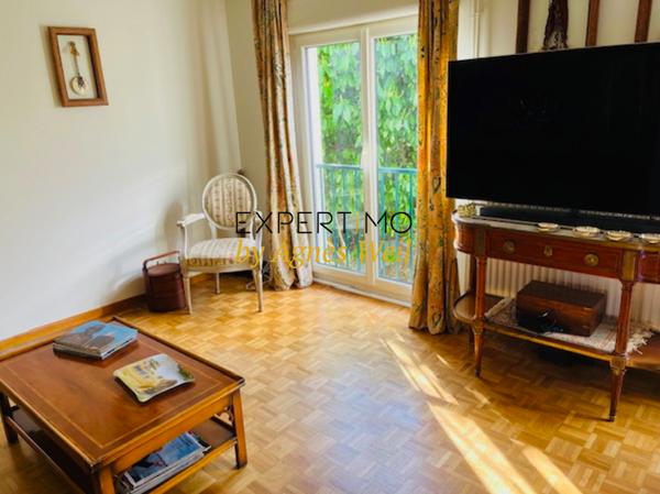 Rueil-Malmaison (92500) RUEIL-MALMAISON - BUZENVAL - MAISON FAMILIALE 7 PIECES AVEC TERRASSE ET JARDIN