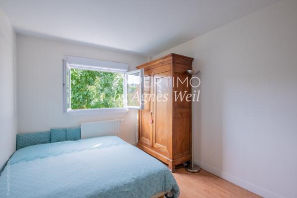 Rueil-Malmaison (92500) RUEIL-MALMAISON - BUZENVAL - MAISON FAMILIALE 7 PIECES AVEC TERRASSE ET JARDIN