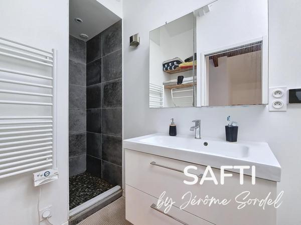 Maison T6 - Centre de St-Médard - Atypique