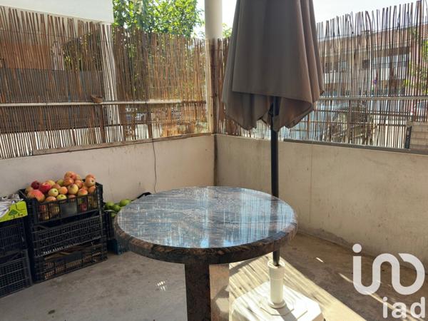Appartement 2 pièces de 47 m² à Milhaud (30540)