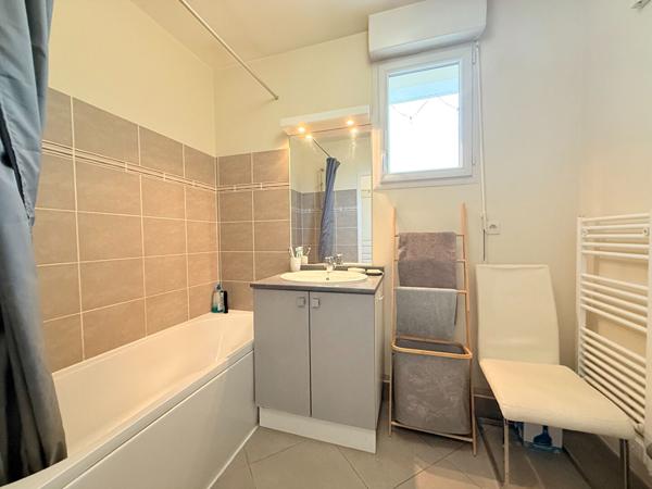 Appartement de 54m², 2 pièces, terrasse de 40m²