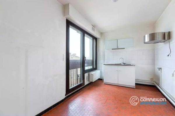 APPARTEMENT ETAGE ELEVE - LUMINEUX - BALCON - DPE D