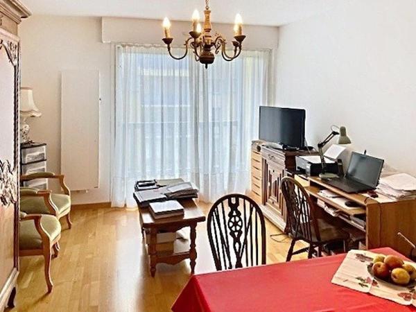 Appartement trois pièces proche centre ville