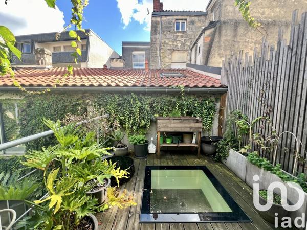 Loft 4 pièces de 170 m² à Bordeaux (33300)