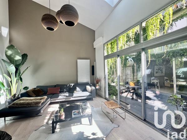 Loft 4 pièces de 170 m² à Bordeaux (33300)