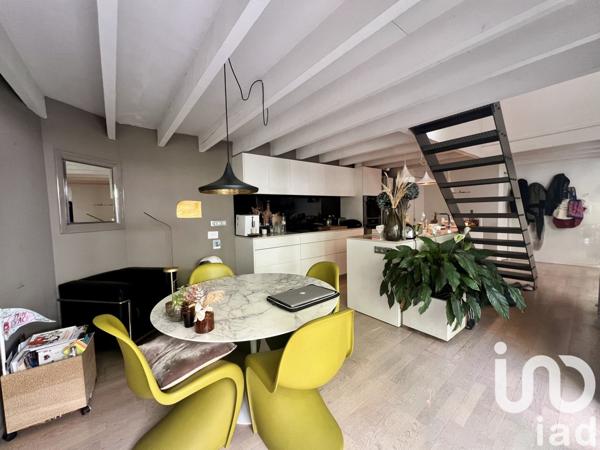 Loft 4 pièces de 170 m² à Bordeaux (33300)