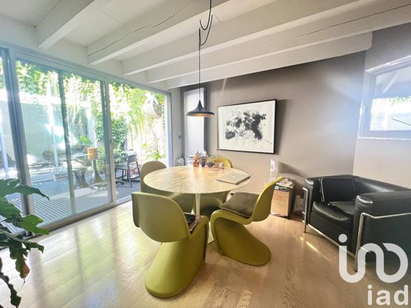 Loft 4 pièces de 170 m² à Bordeaux (33300)