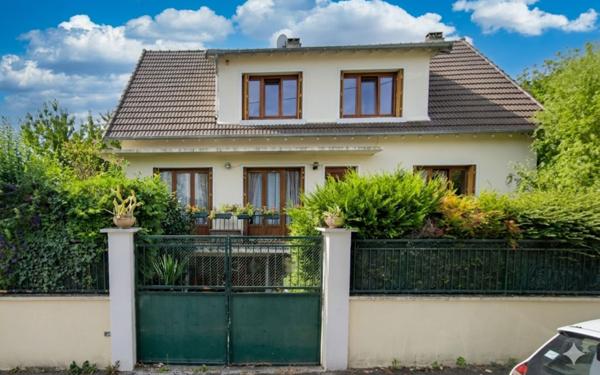 Maison à vendre    7 pièces • 139 m2 Neuilly-Plaisance