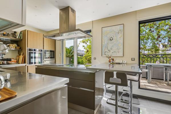 Vente Penthouse Neuilly-sur-Seine 6 Pièces 164 m²